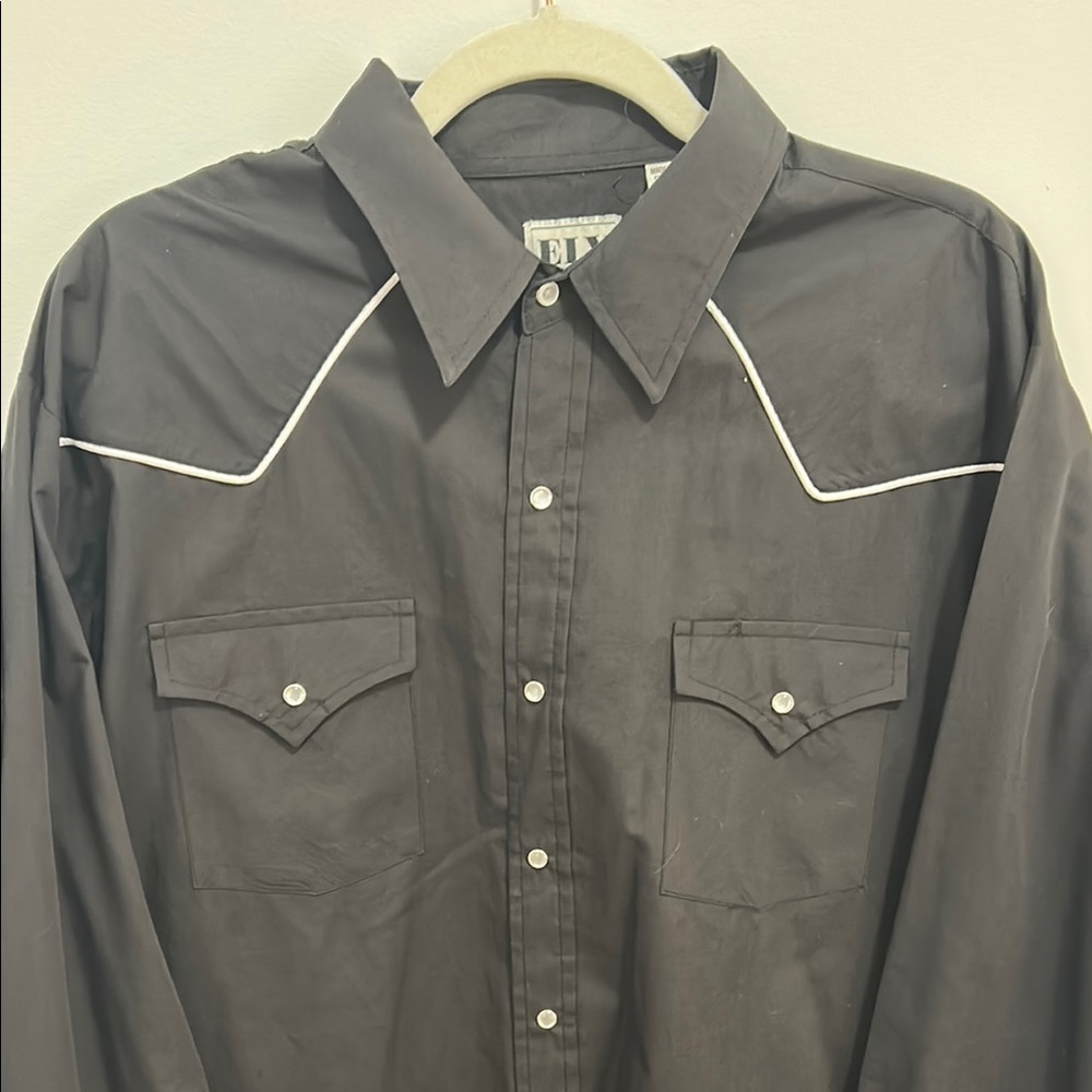 Ely Cattleman Black and White Western Button Down Shirt - Like New!